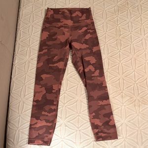 Wunder Under 25” leggings